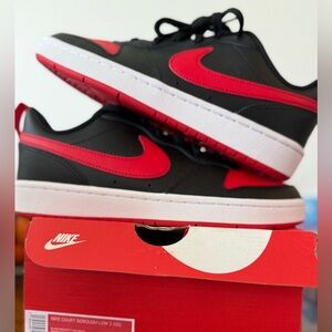 Nike Court Borough Low 2 (GS) Black/University Red/White Sneakers